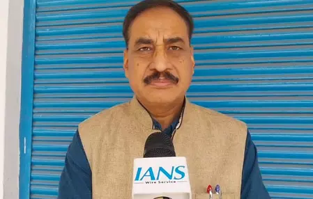 वक्फ के नाम पर इस्लामी जिहादी ताकतों को भड़काने की कोशिश कर रहा विपक्ष : विनोद बंसल वक्फ के नाम पर इस्लामी जिहादी ताकतों को भड़काने की कोशिश कर रहा विपक्ष : विनोद बंसल