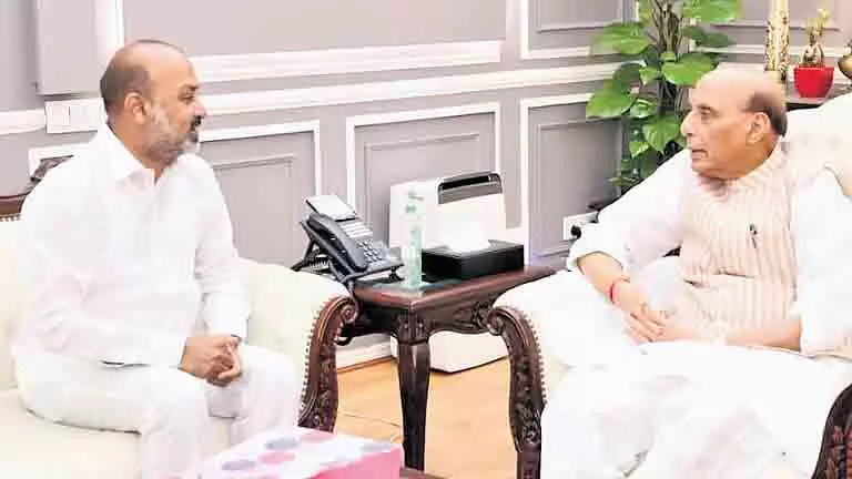 केंद्रीय मंत्री बांदी ने केंद्र से SASCI के तहत आध्यात्मिक केंद्रों को विकसित करने का अनुरोध किया केंद्रीय मंत्री बांदी ने केंद्र से SASCI के तहत आध्यात्मिक केंद्रों को विकसित करने का अनुरोध किया
