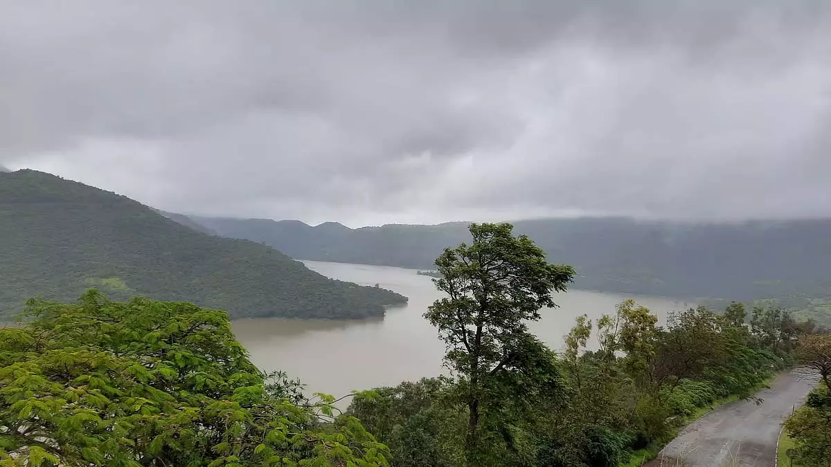 Pune : टेमघर बांध की मरम्मत के लिए 315 करोड़ के आवंटन पर कार्यकर्ताओं ने जताई आपत्ति Pune : टेमघर बांध की मरम्मत के लिए 315 करोड़ के आवंटन पर कार्यकर्ताओं ने जताई आपत्ति