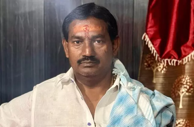 Patna: विवादों में घिरे विधायक रीतलाल ने अदालत में किया सरेंडर Patna: विवादों में घिरे विधायक रीतलाल ने अदालत में किया सरेंडर