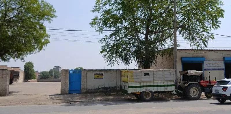 Haryana : सिरसा में निजी गोदामों में अवैध गेहूं भंडारण से चिंता बढ़ी Haryana : सिरसा में निजी गोदामों में अवैध गेहूं भंडारण से चिंता बढ़ी