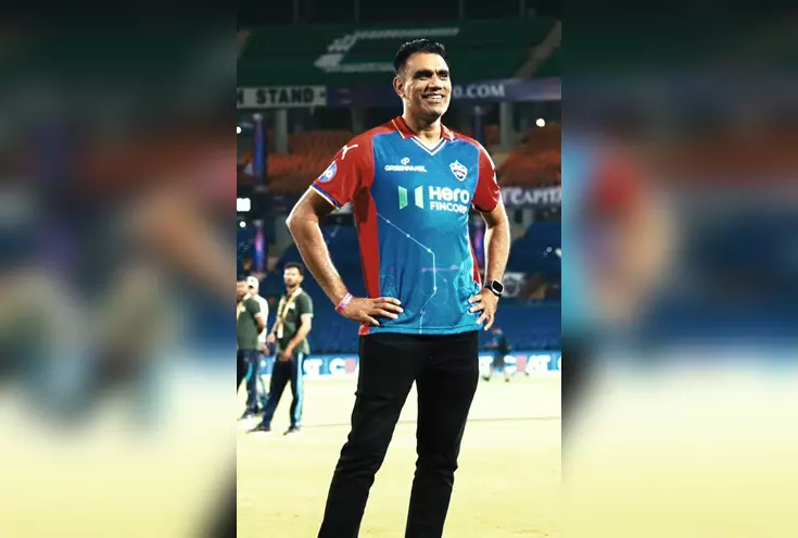 चौथे अंपायर से विवाद के लिए डीसी बॉलिंग कोच मुनाफ पटेल पर जुर्माना चौथे अंपायर से विवाद के लिए डीसी बॉलिंग कोच मुनाफ पटेल पर जुर्माना