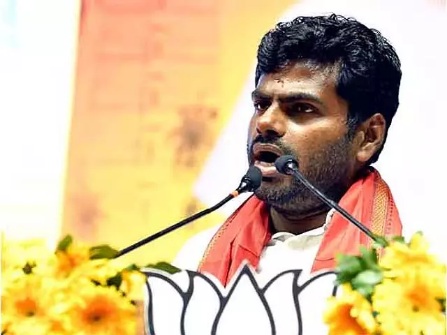 नास्तिकता के नाम पर नाटक करने वाली भीड़ को जनता सबक सिखाएगी: Annamalai नास्तिकता के नाम पर नाटक करने वाली भीड़ को जनता सबक सिखाएगी: Annamalai