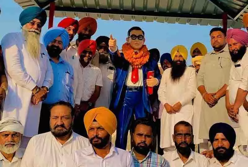 BR अंबेडकर की और मूर्तियां लगने से पन्नू की नफरत भड़काने की कोशिश उल्टी पड़ गई BR अंबेडकर की और मूर्तियां लगने से पन्नू की नफरत भड़काने की कोशिश उल्टी पड़ गई