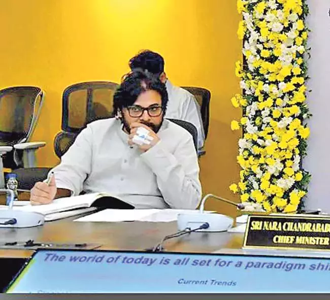 Pawan Kalyan : स्थानीय निकायों को सीधे वित्त पोषण से तीव्र विकास Pawan Kalyan : स्थानीय निकायों को सीधे वित्त पोषण से तीव्र विकास