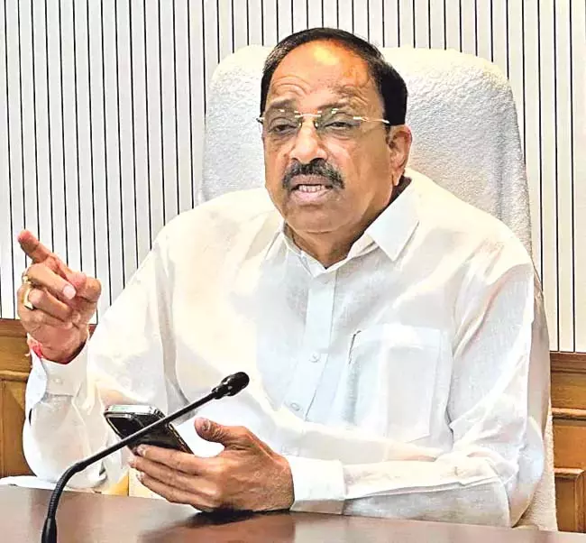 किसानों को कृषि में आर्टिफिशियल इंटेलिजेंस तकनीक का उपयोग करने के लिए कदम उठाए जा रहे : कृषि मंत्री किसानों को कृषि में आर्टिफिशियल इंटेलिजेंस तकनीक का उपयोग करने के लिए कदम उठाए जा रहे : कृषि मंत्री