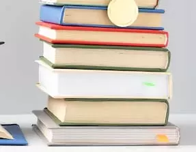 महाराष्ट्र सरकार ने हिंदी को कक्षा 1 से 5 तक अनिवार्य तीसरी भाषा के रूप में लागू किया महाराष्ट्र सरकार ने हिंदी को कक्षा 1 से 5 तक अनिवार्य तीसरी भाषा के रूप में लागू किया