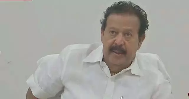 HC ने पोनमुडी के खिलाफ मामला दर्ज करने का आदेश दिया HC ने पोनमुडी के खिलाफ मामला दर्ज करने का आदेश दिया