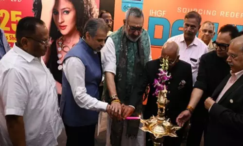 निर्यातकों के हितों की रक्षा के लिए सरकार प्रयासरत : गिरिराज सिंह निर्यातकों के हितों की रक्षा के लिए सरकार प्रयासरत : गिरिराज सिंह