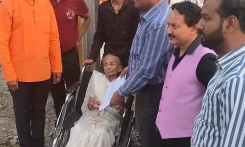 25 साल के कानूनी विवाद के बाद पूर्व पार्षद ने प्रमुख सड़क परियोजना के लिए साकेत में जमीन दान की 25 साल के कानूनी विवाद के बाद पूर्व पार्षद ने प्रमुख सड़क परियोजना के लिए साकेत में जमीन दान की