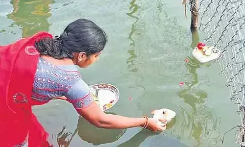 सरकार ने Telangana के कालेश्वरम पुष्करालू में टेंट सिटी के लिए बोलियां आमंत्रित की सरकार ने Telangana के कालेश्वरम पुष्करालू में टेंट सिटी के लिए बोलियां आमंत्रित की