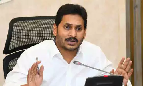 AP: जगन के हेलीपैड हादसे में पुलिस ने सह-पायलट से पूछताछ की