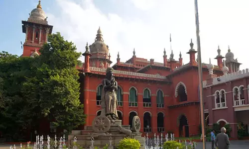 शैक्षणिक संस्थानों के नामों से जातिगत नाम हटाए जाएं : SC का आदेश शैक्षणिक संस्थानों के नामों से जातिगत नाम हटाए जाएं : SC का आदेश