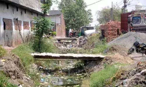 Amritsar: सड़कों से लेकर सीवरेज तक, वेरका के लोग चाहते, बुनियादी सुविधाएं Amritsar: सड़कों से लेकर सीवरेज तक, वेरका के लोग चाहते, बुनियादी सुविधाएं