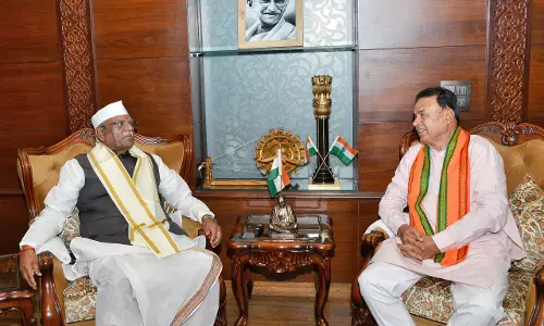 Jaipur: राज्यपाल से संसदीय कार्य मंत्री जोगाराम पटेल ने मुलाकात की