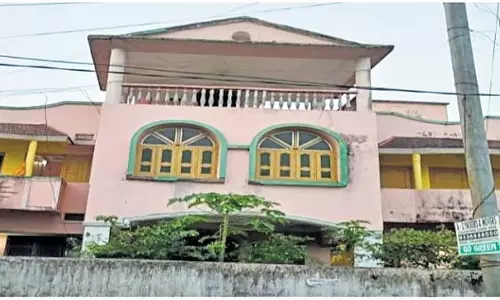 AEE के पास ओडिशा में 21 भूखंड और करोड़ों की संपत्ति मिली