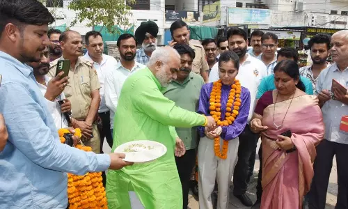 Haryana : करनाल के सेक्टर 13 में सड़कों के सुदृढ़ीकरण का काम शुरू Haryana : करनाल के सेक्टर 13 में सड़कों के सुदृढ़ीकरण का काम शुरू