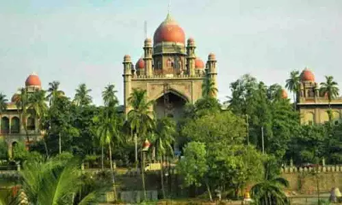 Telangana HC ने न्यायालय परिसर में आपातकालीन स्वास्थ्य सुविधाओं की कमी पर जवाब मांगा