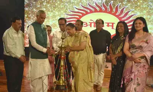 Gujarat के राज्यपाल ने शिक्षकों से करुणा के साथ नेतृत्व करने का आग्रह किया