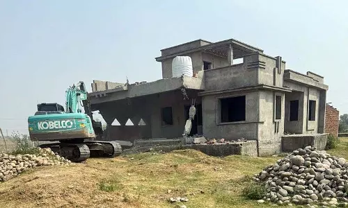 Jammu में ड्रग तस्कर का घर ध्वस्त