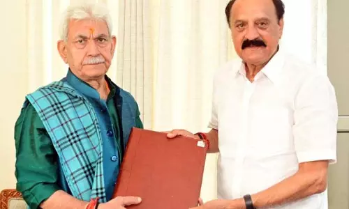 विधायक स्लाथिया ने LG से मुलाकात की