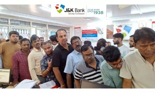 J&K बैंक ने अमरनाथ यात्रा पंजीकरण अभियान के पहले दिन 4200 तीर्थयात्रियों का पंजीकरण किया J&K बैंक ने अमरनाथ यात्रा पंजीकरण अभियान के पहले दिन 4200 तीर्थयात्रियों का पंजीकरण किया