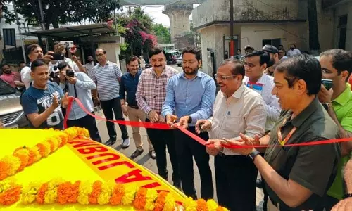 AAI जम्मू ने SMGS अस्पताल को दो एम्बुलेंस सौंपी AAI जम्मू ने SMGS अस्पताल को दो एम्बुलेंस सौंपी