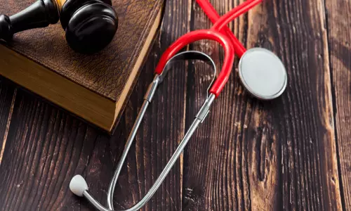 स्वास्थ्य सेवा धोखाधड़ी के लिए डॉक्टर को $2.3 मिलियन की साजिश में  दोषी ठहराया