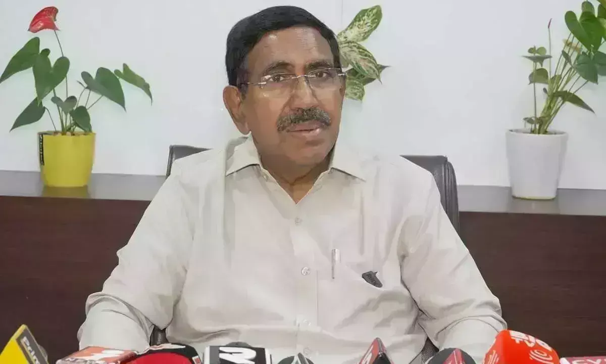 अंतर्राष्ट्रीय हवाई अड्डा जरूरी: मंत्री