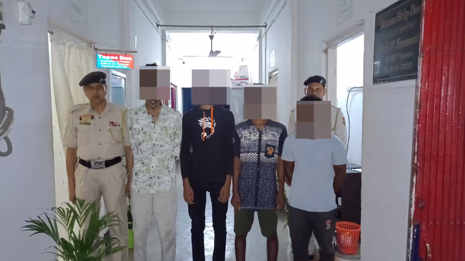 Tripura : अगरतला रेलवे स्टेशन पर बांग्लादेशी नागरिक और भारतीय दलाल गिरफ्तार
