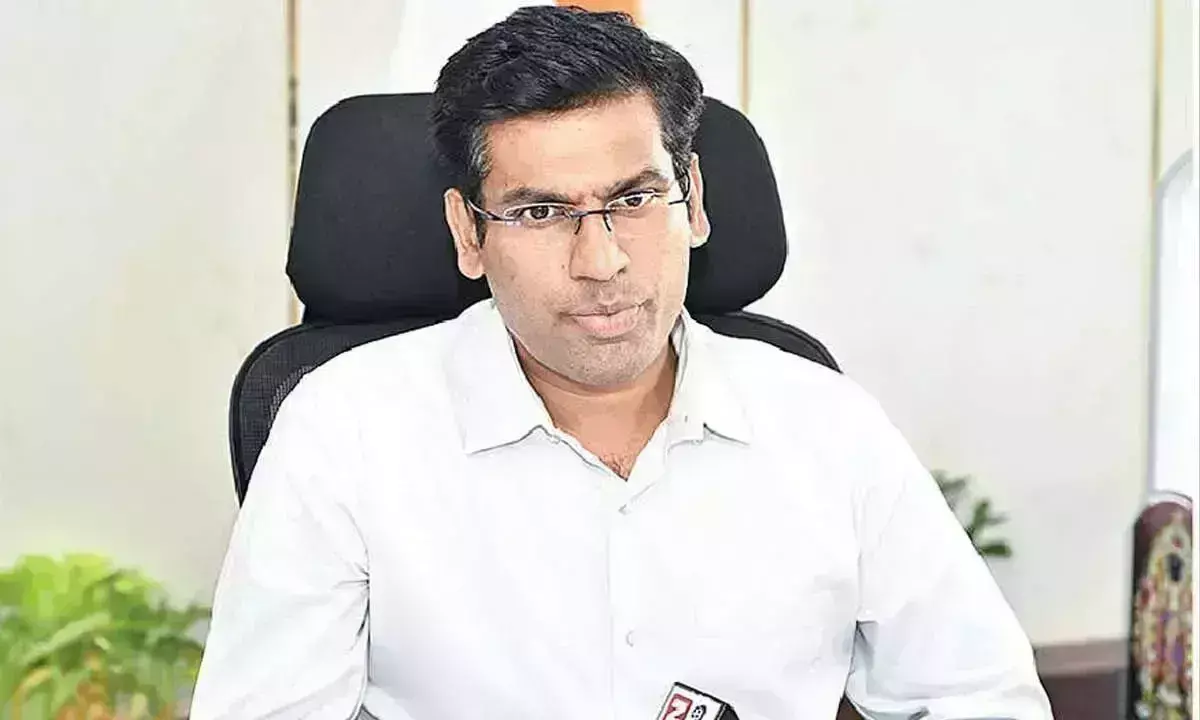जिला कलेक्टर ने निवासियों से LRS का उपयोग करने का आग्रह किया