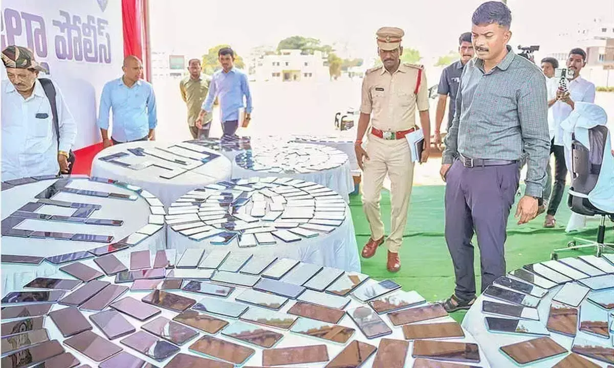 Andhra: 1.12 करोड़ रुपये मूल्य के चोरी हुए फोन बरामद