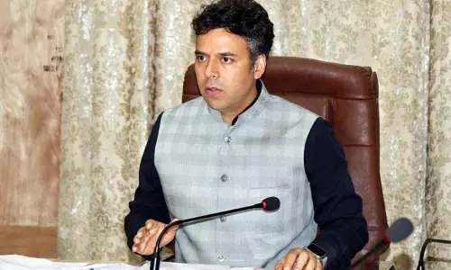 DC श्रीनगर ने प्रमुख जल निकासी परियोजनाओं की प्रगति की समीक्षा की DC श्रीनगर ने प्रमुख जल निकासी परियोजनाओं की प्रगति की समीक्षा की