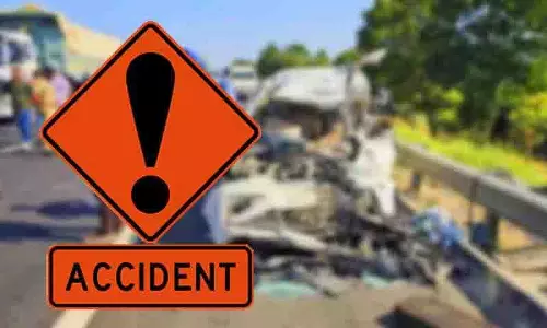 पेड्डापल्ली में लॉरी और RTC बस की टक्कर में 40 से अधिक यात्री घायल पेड्डापल्ली में लॉरी और RTC बस की टक्कर में 40 से अधिक यात्री घायल
