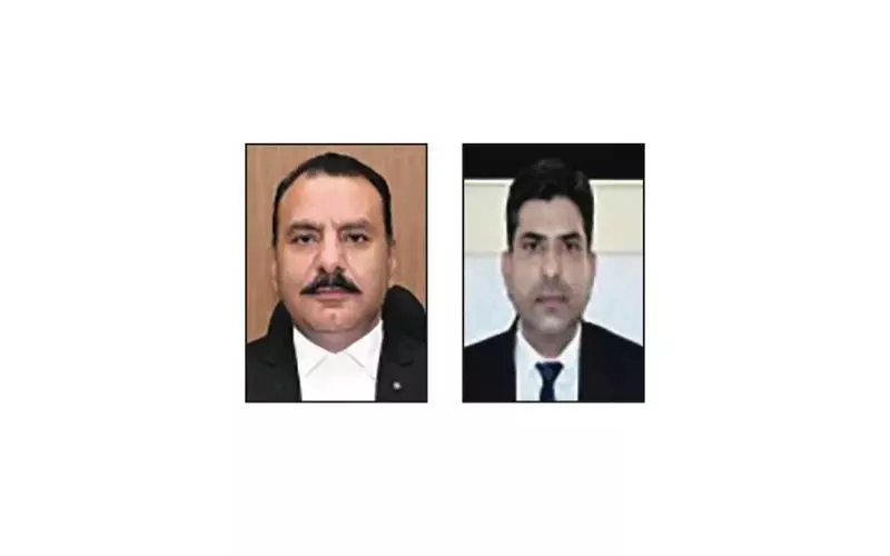 Srinagar, परिहार और अज़ीम की हाईकोर्ट जज नियुक्ति को सुप्रीम कोर्ट कॉलेजियम की मंजूरी Srinagar, परिहार और अज़ीम की हाईकोर्ट जज नियुक्ति को सुप्रीम कोर्ट कॉलेजियम की मंजूरी