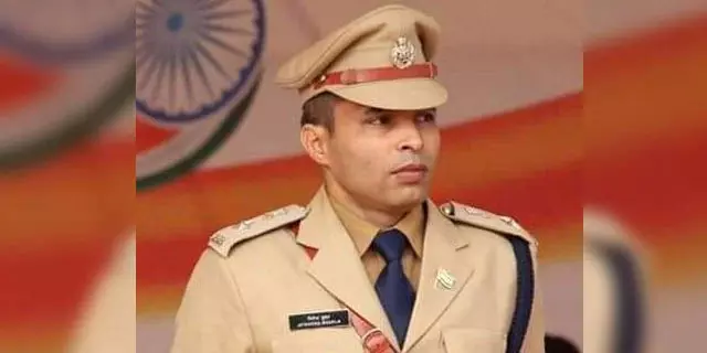 IPS जितेंद्र शुक्ला के पास 2 करोड़ की संपत्ति, केंद्रीय गृह मंत्रालय ने मांगी है सबकी रिपोर्ट IPS जितेंद्र शुक्ला के पास 2 करोड़ की संपत्ति, केंद्रीय गृह मंत्रालय ने मांगी है सबकी रिपोर्ट