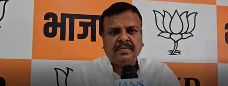 महाराष्ट्र के विधायक संजय उपाध्याय ने गांधी परिवार पर बोला हमला, ममता बनर्जी को बताया हिंदू विरोधी महाराष्ट्र के विधायक संजय उपाध्याय ने गांधी परिवार पर बोला हमला, ममता बनर्जी को बताया हिंदू विरोधी