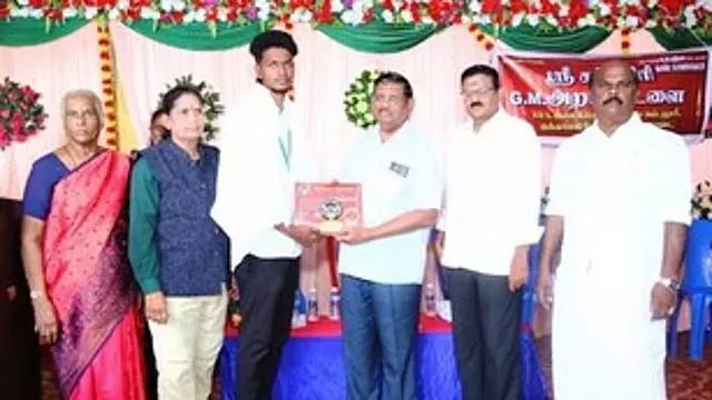 Tamil Nadu : रक्तदान करने वालों की सराहना Tamil Nadu : रक्तदान करने वालों की सराहना