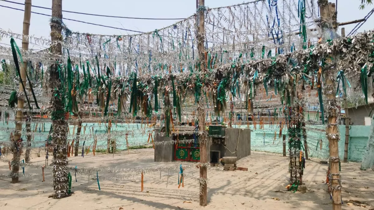 Bareilly: सरकारी भूमि पर अवैध मजार, ट्रस्ट बनाकर किया कब्जे का प्रयास Bareilly: सरकारी भूमि पर अवैध मजार, ट्रस्ट बनाकर किया कब्जे का प्रयास