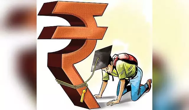 सपने टूटे: विदेश में शिक्षा पाने की चाहत में केरल के कई परिवार कर्ज के दलदल में फंसे सपने टूटे: विदेश में शिक्षा पाने की चाहत में केरल के कई परिवार कर्ज के दलदल में फंसे