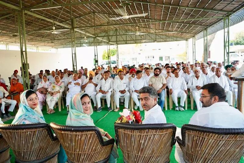 सुनैना चौटाला ने JJP पर साधा निशाना, कहा- असली कार्यकर्ता इनेलो में लौट रहे सुनैना चौटाला ने JJP पर साधा निशाना, कहा- असली कार्यकर्ता इनेलो में लौट रहे