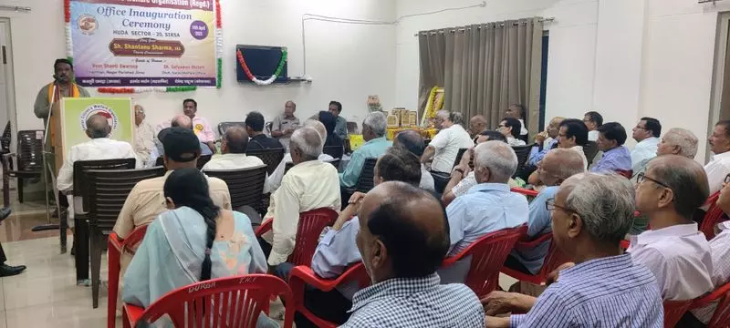 Haryana : बुजुर्गों के स्वास्थ्य और खुशी में महत्वपूर्ण भूमिका निभा रहे हैं क्लब एमसी अध्यक्ष Haryana : बुजुर्गों के स्वास्थ्य और खुशी में महत्वपूर्ण भूमिका निभा रहे हैं क्लब एमसी अध्यक्ष