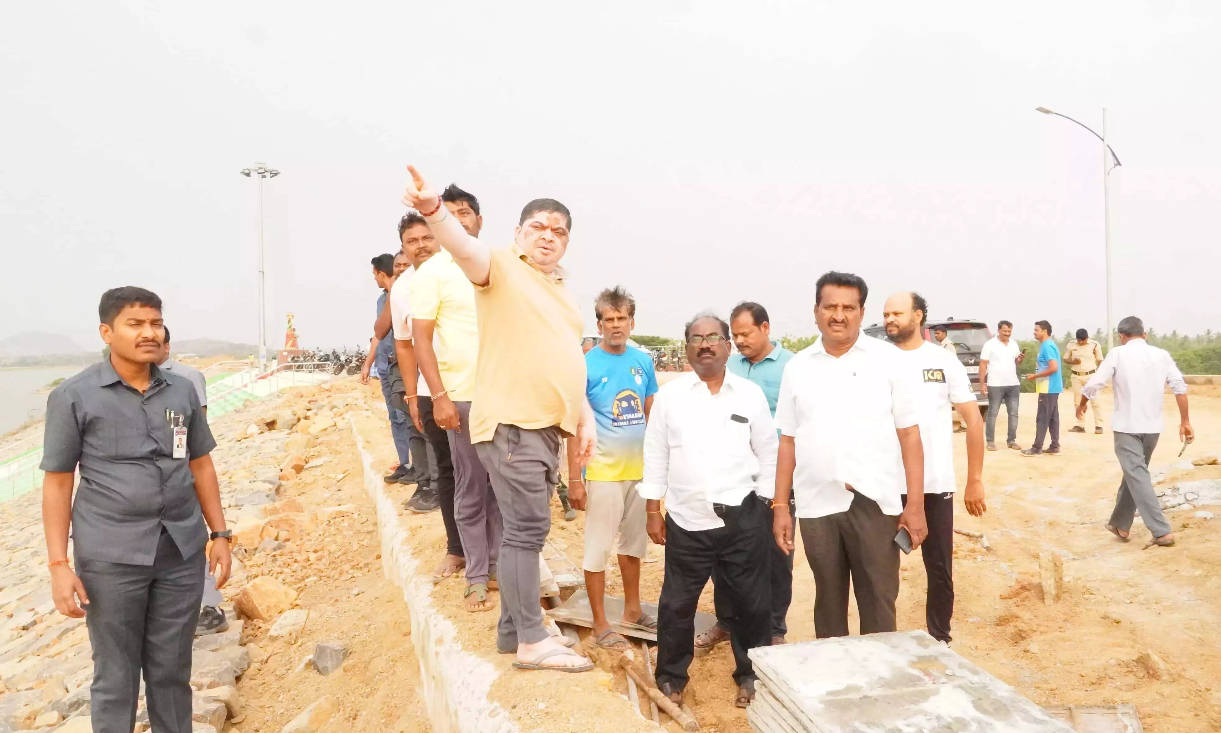 Ponnam चाहते हैं कि अरेपल्ली जंक्शन का काम तेजी से हो Ponnam चाहते हैं कि अरेपल्ली जंक्शन का काम तेजी से हो