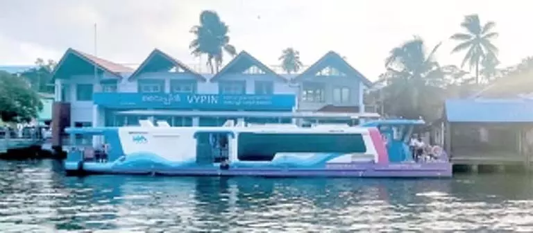 कोच्चि मेट्रो टीम Goa के जल टैक्सी नेटवर्क के लिए व्यवहार्यता अध्ययन करेगी कोच्चि मेट्रो टीम Goa के जल टैक्सी नेटवर्क के लिए व्यवहार्यता अध्ययन करेगी