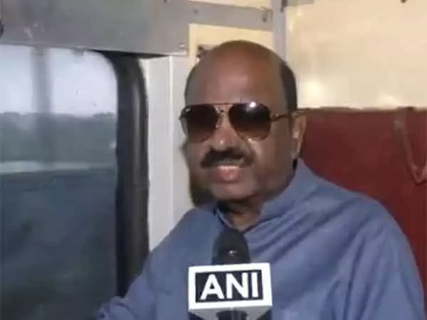 इस तरह की हिंसा को कभी बर्दाश्त नहीं किया जाएगा: मुर्शिदाबाद हिंसा पर पश्चिम बंगाल के राज्यपाल बोस इस तरह की हिंसा को कभी बर्दाश्त नहीं किया जाएगा: मुर्शिदाबाद हिंसा पर पश्चिम बंगाल के राज्यपाल बोस