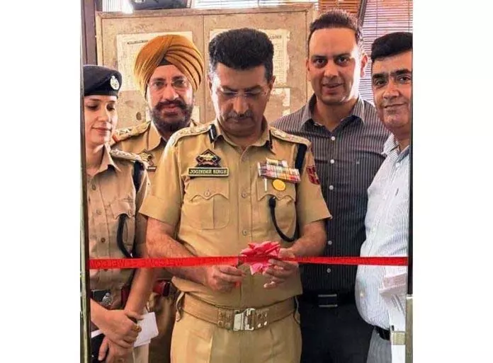 SSP जम्मू ने DPO में आधुनिक CCTNS लैब और प्रशिक्षण केंद्र का उद्घाटन किया SSP जम्मू ने DPO में आधुनिक CCTNS लैब और प्रशिक्षण केंद्र का उद्घाटन किया