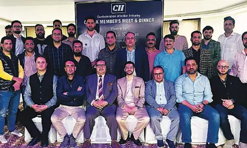 सीआईआई जेएंडके ने सदस्यों की बैठक आयोजित की सीआईआई जेएंडके ने सदस्यों की बैठक आयोजित की