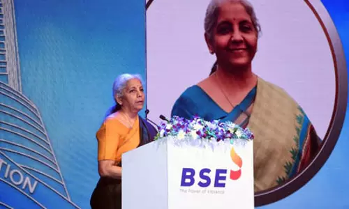 भारत अपनी सही नीति और निवेश से वैश्विक व्यापार में आ रही चुनौतियों से निपटेगा: वित्त मंत्री