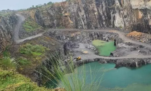 खुले गड्ढे वाले खनन के लिए बोरवेल सूख गए खुले गड्ढे वाले खनन के लिए बोरवेल सूख गए