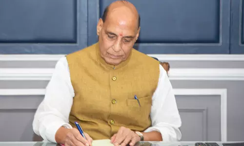 Lucknow: रक्षा मंत्री राजनाथ सिंह आज लखनऊ में, विविध आयोजनों में करेंगे भागीदारी Lucknow: रक्षा मंत्री राजनाथ सिंह आज लखनऊ में, विविध आयोजनों में करेंगे भागीदारी